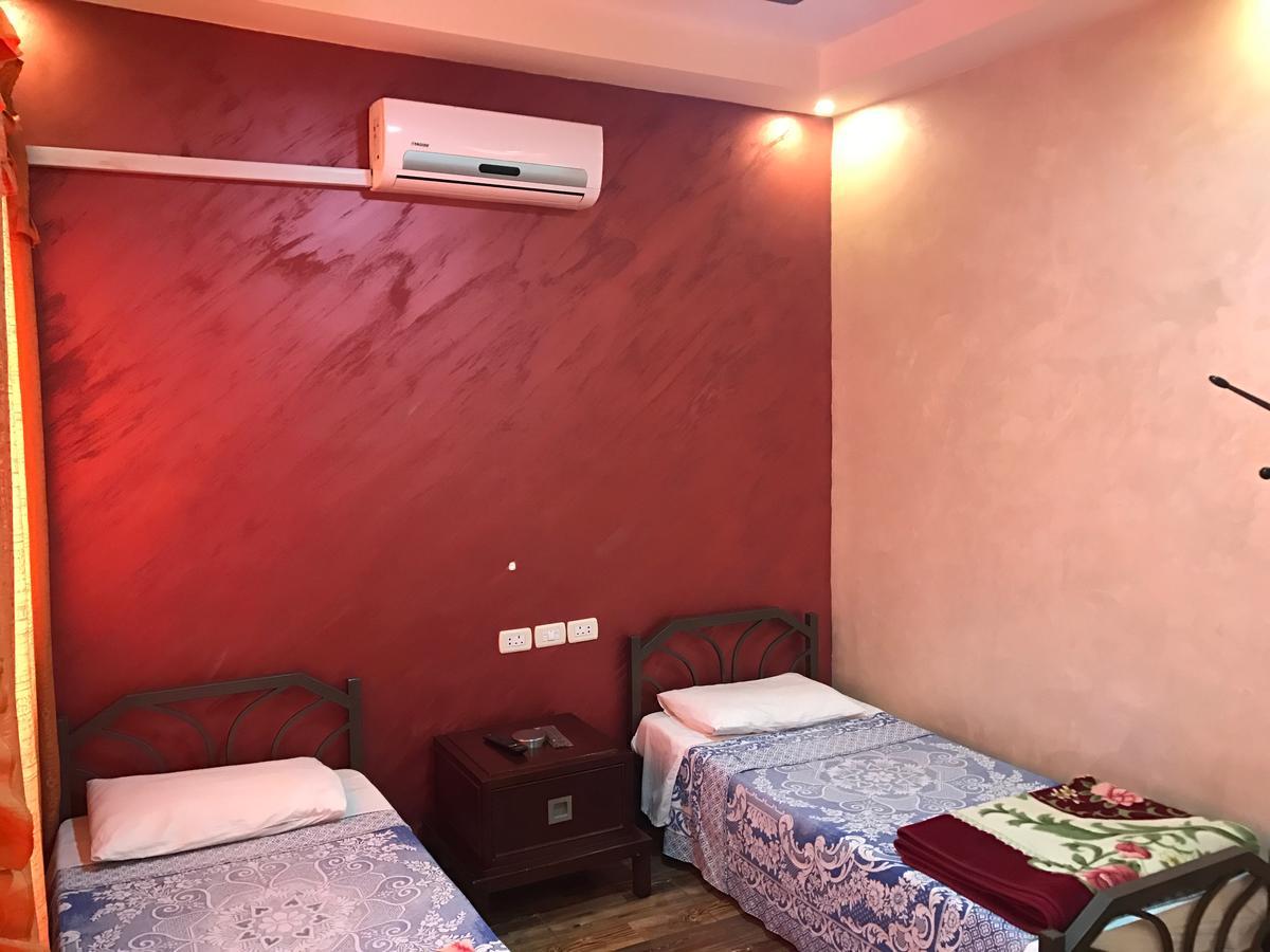 Sun Rise Hotel & Hostel & Tours Amman Exteriör bild