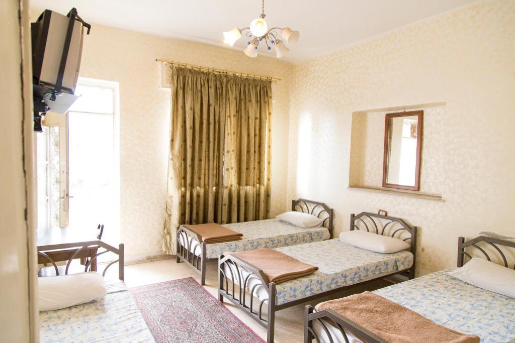 Sun Rise Hotel & Hostel & Tours Amman Exteriör bild