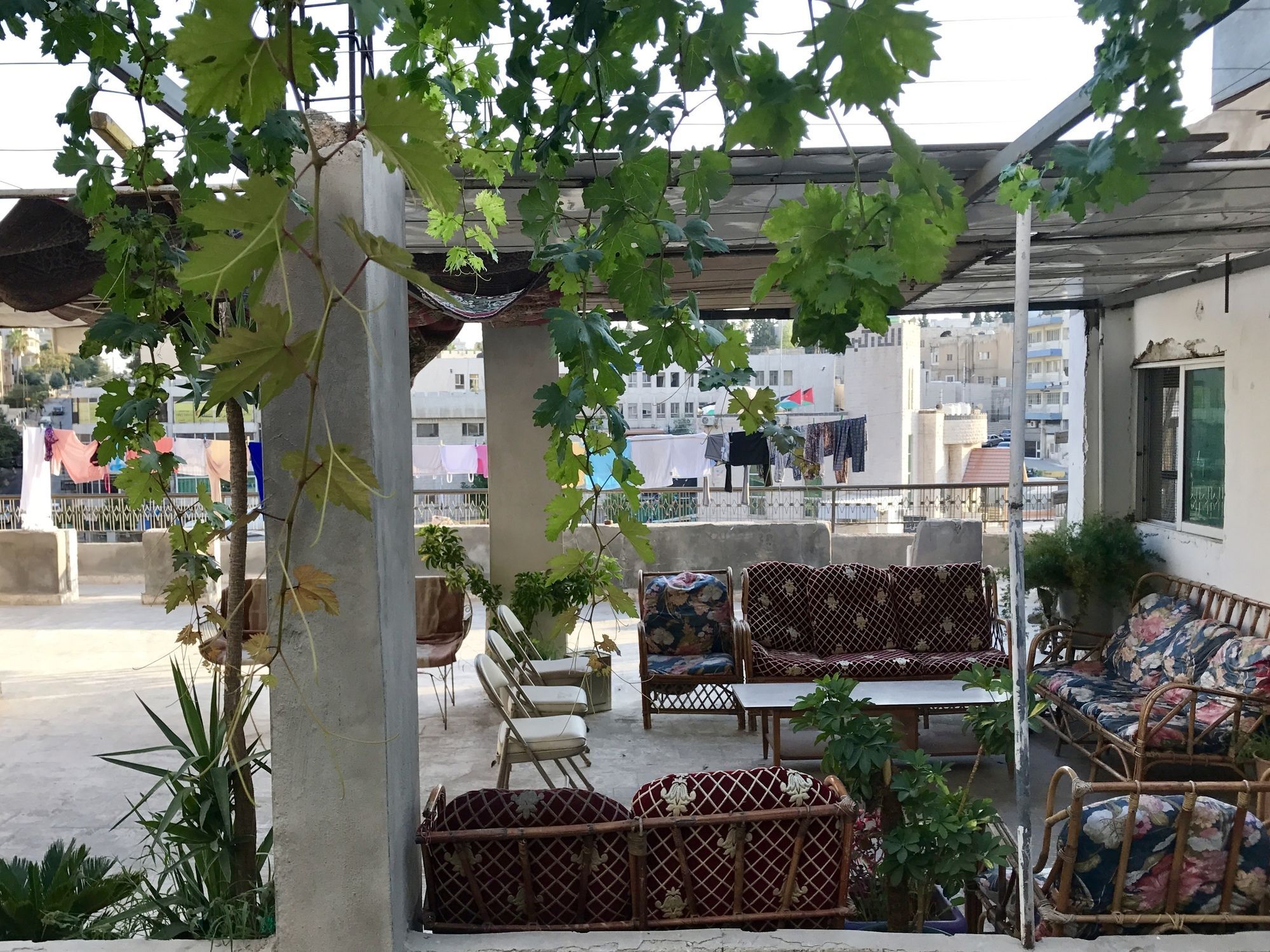 Sun Rise Hotel & Hostel & Tours Amman Exteriör bild