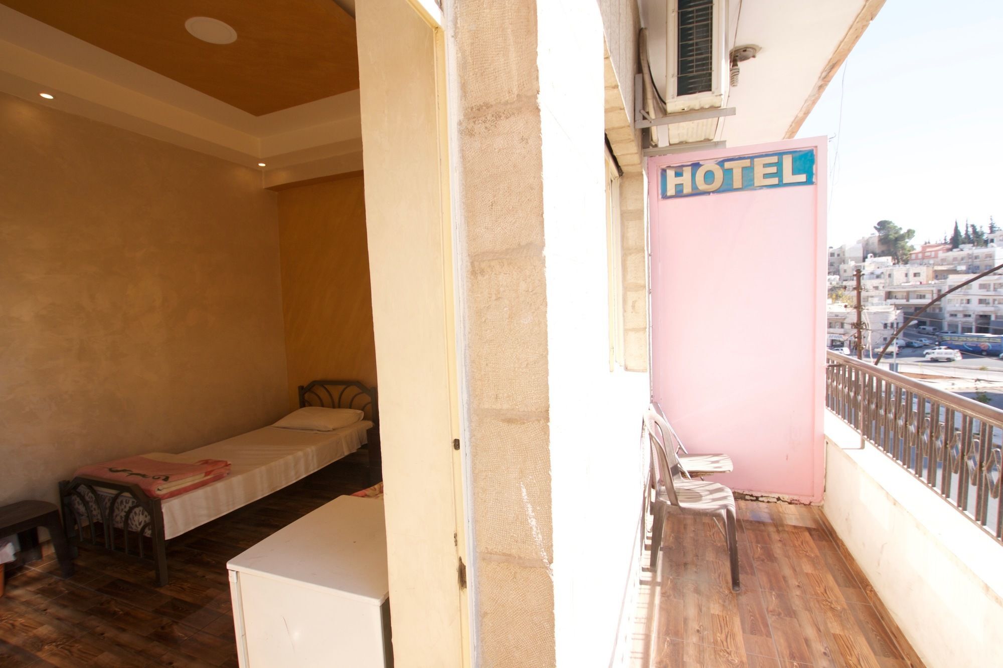 Sun Rise Hotel & Hostel & Tours Amman Exteriör bild